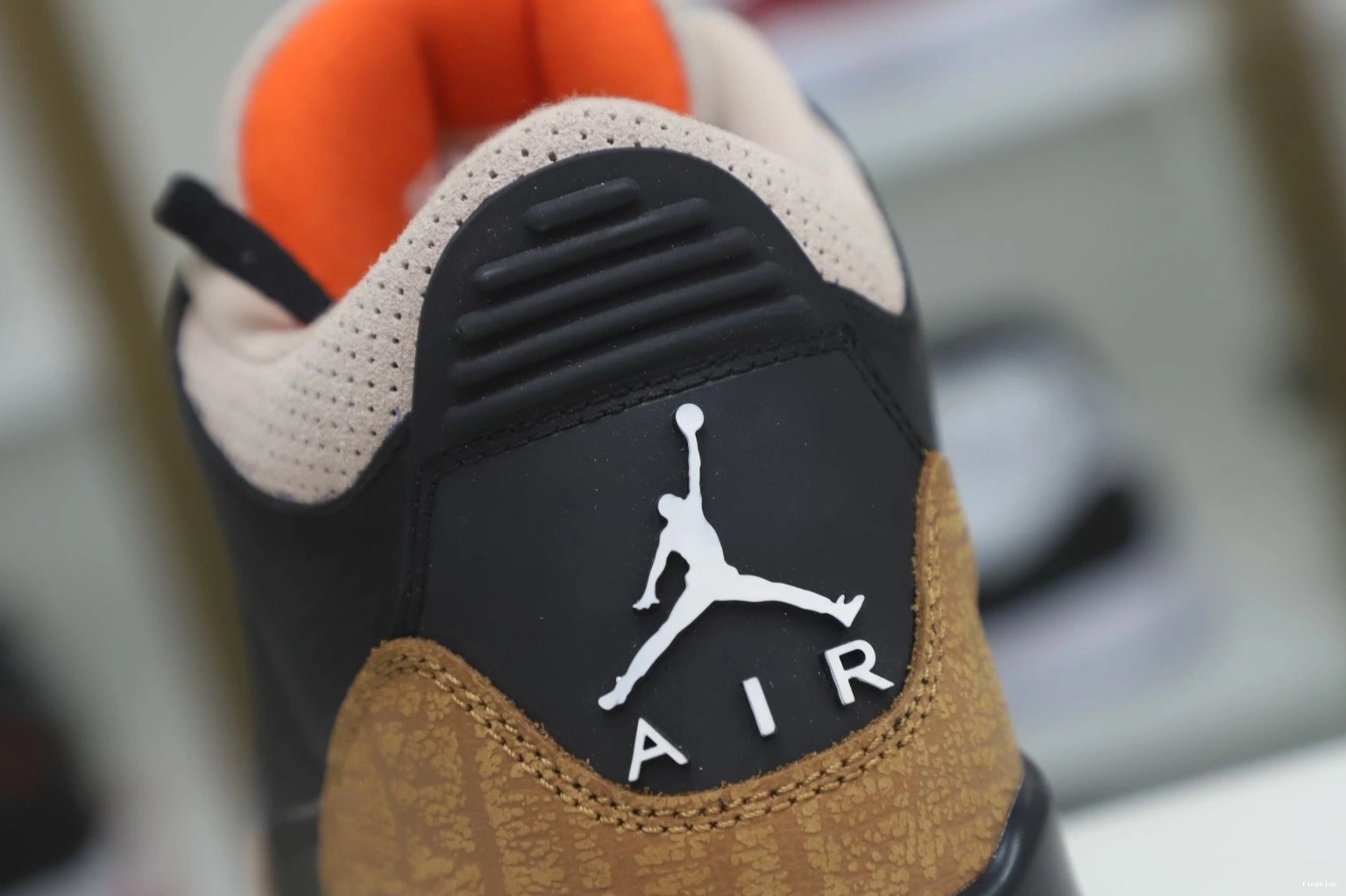 AIR CT8532 3 DESERT CEMENT JORDAN 0829